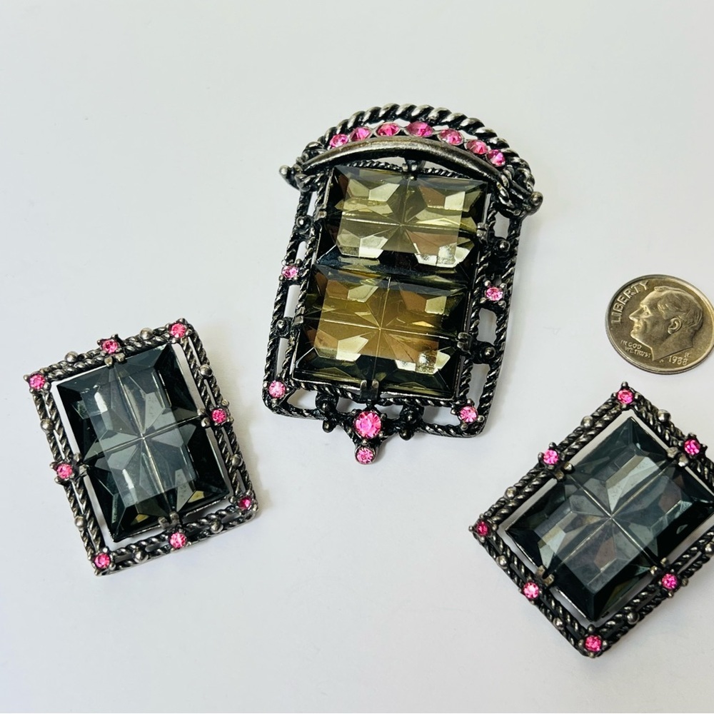 VINTAGE SARAH COVENTRY MIDNIGHT MAGIC BAROQUE GOTH PENDANT/BROOCH CLIP EARRINGS - Picture 2 of 14